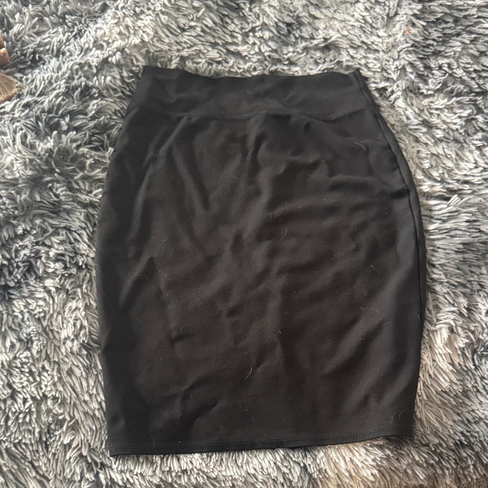 Hybrid & Company Black Pencil Skirt stretch waist band